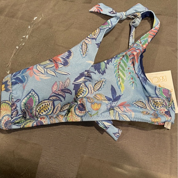 Gorgeous BECCA bikini - Picture 7 of 7